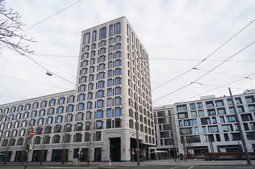 Schöne Architektur hier bei Schwabinger Tor in München.