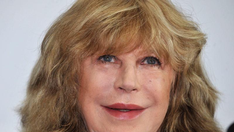 Marianne Faithfull wird wegen einer Infektion mit dem Coronavirus in einem Londoner Krankenhaus behandelt. Marianne Faithfull wird wegen einer Infektion mit dem Coronavirus in einem Londoner Krankenhaus behandelt.
