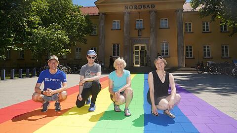 V.l.: die BA-Mitglieder Markus Meiler und Jan Kurrus (beide CSU) sowie Marina Burwitz und Bernadette Felsch von den Grünen.