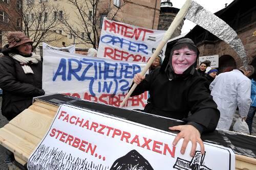 Protest: Schon vergangene Woche gingen die Experten und Arzthelferinnen auf die Straße.