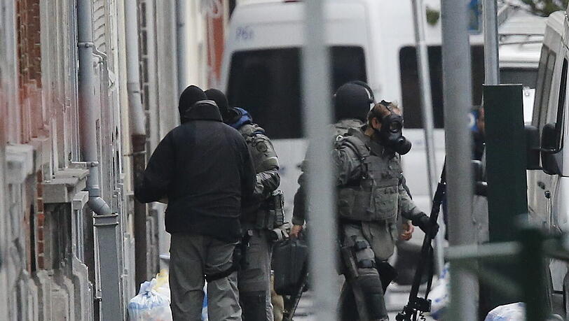 Festnahmen in Belgien nach Razzien gegen Terrorverdächtige. Festnahmen in Belgien nach Razzien gegen Terrorverdächtige.