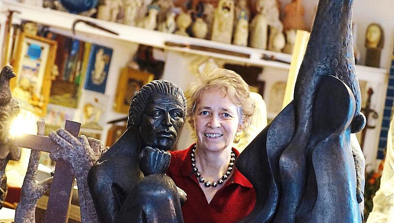Kreatives Chaos, Atelier - und Wohnzimmer: Beate Bidjanbeg (61) lebt hier. Kreatives Chaos, Atelier - und Wohnzimmer: Beate Bidjanbeg (61) lebt hier.