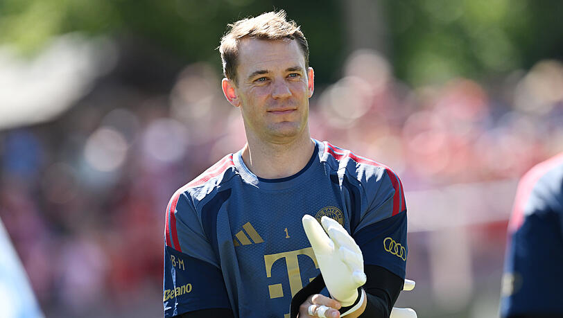 Bayern-Kapit&auml;n Manuel Neuer beim Trainingsauftakt in Rottach-Egern &ndash; der 40-j&auml;hrige Torh&uuml;ter startet in seine wohl letzte Saison und richtet den Fokus voll auf den FC Bayern.
