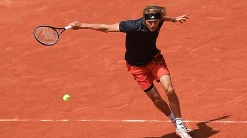 Alexander Zverev ist souverän in die French Open gestartet.