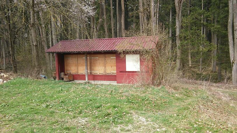 Auf Höhe dieser Imkerhütte legte der Radl-Hasser sein Brett aus.