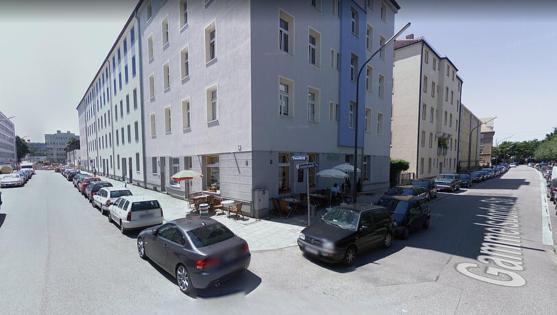 Großer Ärger in Berg am Laim: Weil viele Autofahrer die Straßen als "Park and Ride"-Gelegenheit benutzen, finden die Anwohner selbst kaum mehr Parkplätze. (Archivbild)