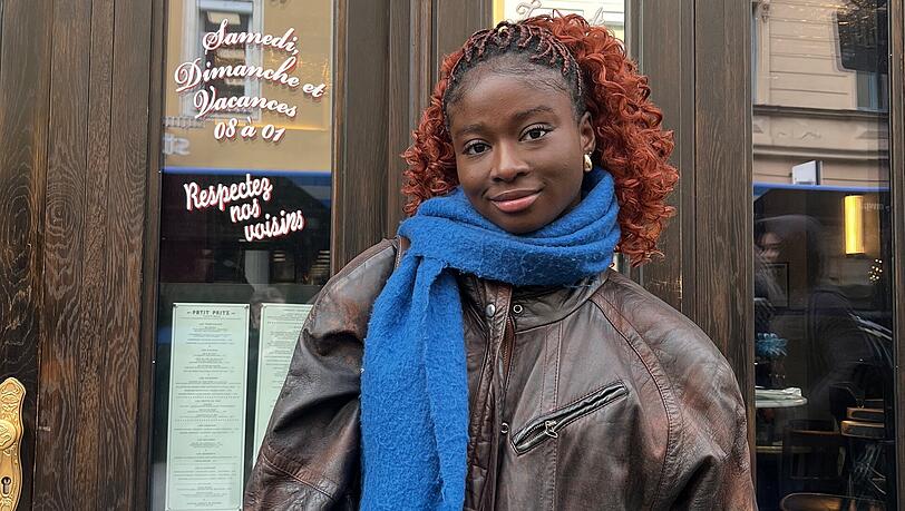 Lisa (21) hofft, bei Uniqlo ihre gewünschten Basic-Pullis zu finden. Lisa (21) hofft, bei Uniqlo ihre gewünschten Basic-Pullis zu finden.