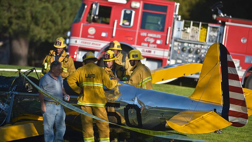 Harrison Ford ist bei seinem Flugzeugabsturz auf einem kalifornischen Golfplatz verletzt worden. Harrison Ford ist bei seinem Flugzeugabsturz auf einem kalifornischen Golfplatz verletzt worden.
