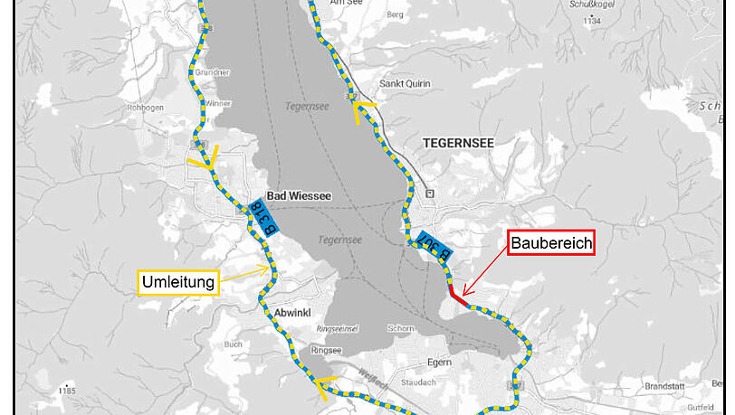 Das Staatliche Bauamt Rosenheim hat die betroffene Stelle rot markiert. Die Umfahrung erfolgt rund um den Tegernsee. Das Staatliche Bauamt Rosenheim hat die betroffene Stelle rot markiert. Die Umfahrung erfolgt rund um den Tegernsee.