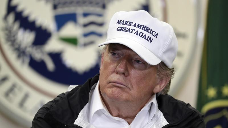 Trump wirft der Führung der Demokraten vor, einen Kompromiss bei den Gesprächen verhindern zu wollen. Trump wirft der Führung der Demokraten vor, einen Kompromiss bei den Gesprächen verhindern zu wollen.