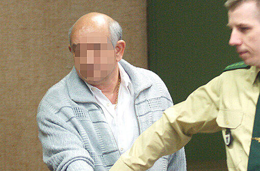 Vor Gericht: Nikola V. soll mit einem abgebrochenen Glas zugestochen haben.