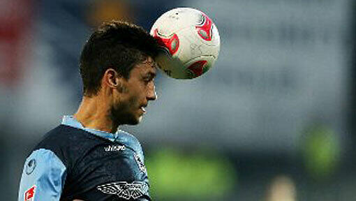 Pechvogel: Malik Fathi. Pechvogel: Malik Fathi.