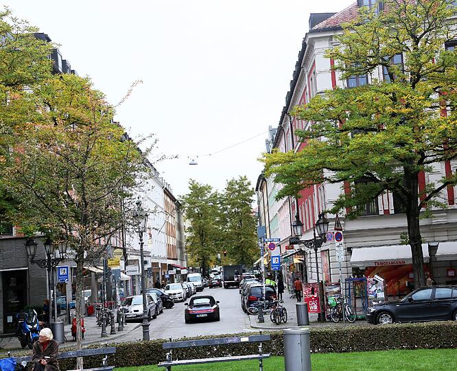 Hip, hipper, Glockenbachviertel? Die Tour geht weiter zum (ziemlich schicken und zum Wohnen teuren) Gärtnerplatz. Danach...