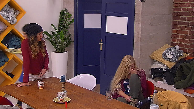 Großer Streit und ein schief gelaufener Streich - die Bilder von Tag 74 bei Big Brother.