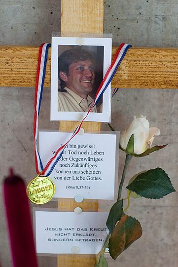 Augsburg: Ein ganzer Ort trauert um den erschossenen Polizisten Mathias V.