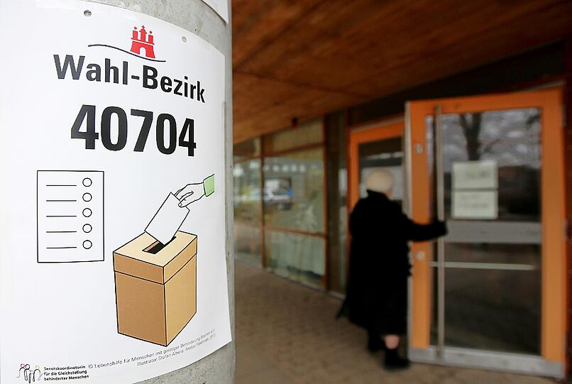 Bilder von der Wahl in Hamburg