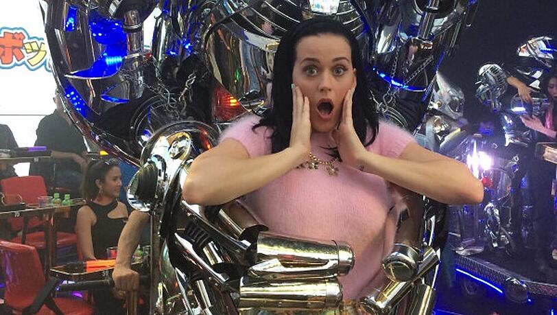 Eines von Katy Perrys lustigen Twitter-Bildern Eines von Katy Perrys lustigen Twitter-Bildern