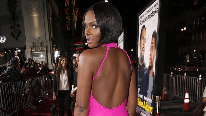 Tika Sumpter in knalligem Pink Tika Sumpter in knalligem Pink