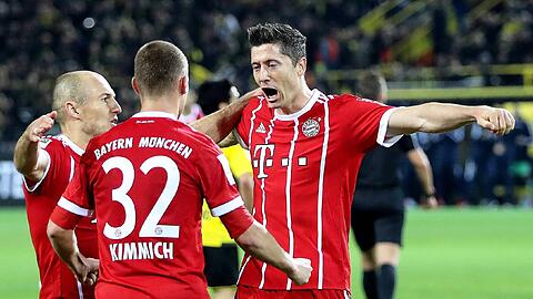 Torjäger des FC Bayern: Robert Lewandowski (re.).