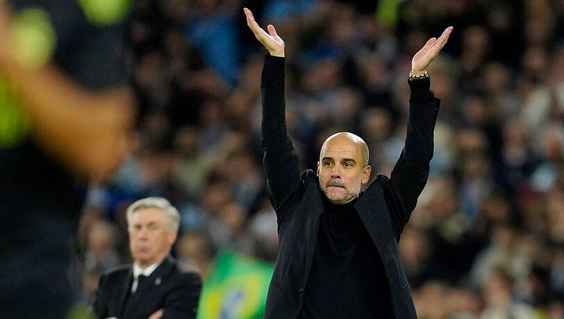 City-Trainer Pep Guardiola applaudierte seinen Spielern.