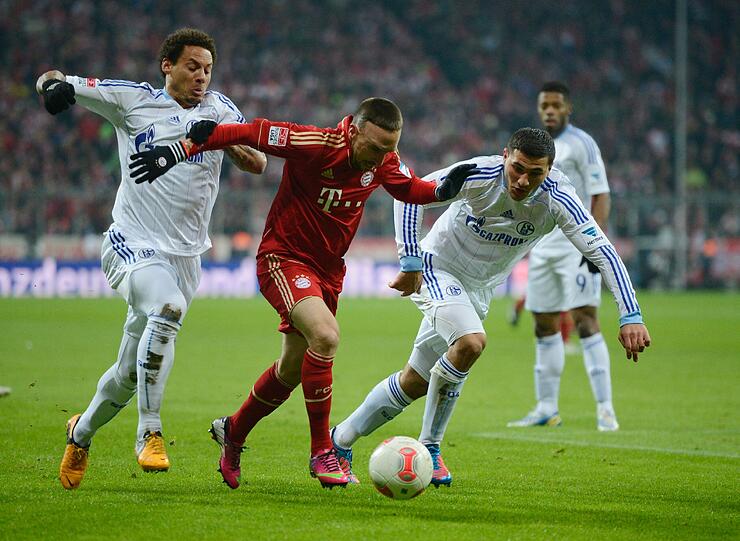 FRANCK RIBERY: Note 2. Bescherte Schalkes Höwedes schwere Stunden. Holte geschickt gegen Höger den Elfer vorm 1:0 raus. Überall zu finden, wenn auch ohne &bdquo;echter&ldquo; Torvorlage.