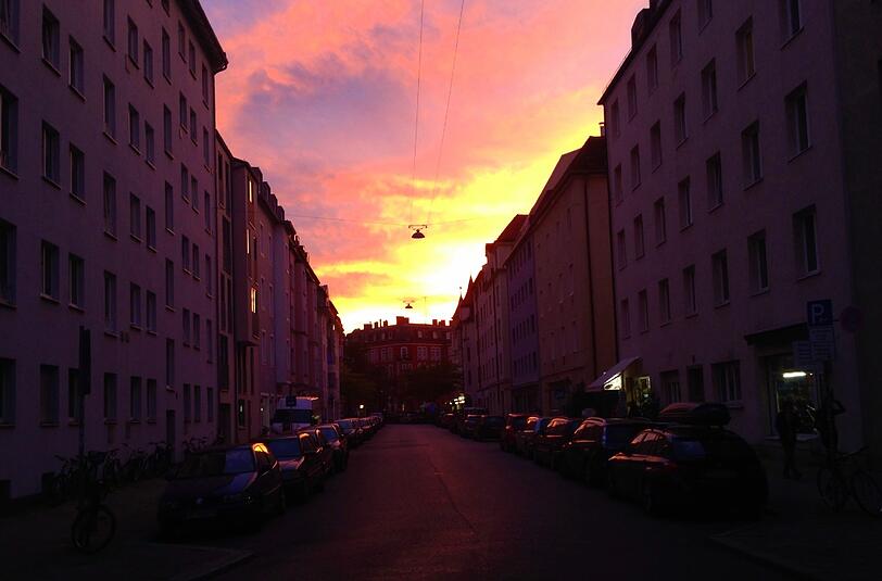 Der Himmel am Mittwochabend über Giesing...!