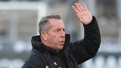 Hello again: Die L&ouml;wen und Trainer markus kauczinski melden wieder Anspr&uuml;che auf den Aufstieg an - trotz Niederlage im letzten Spiel des Jahres.