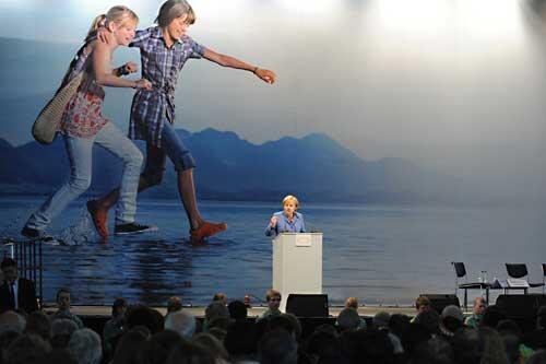 Angela Merkel spricht auf dem Kirchentag