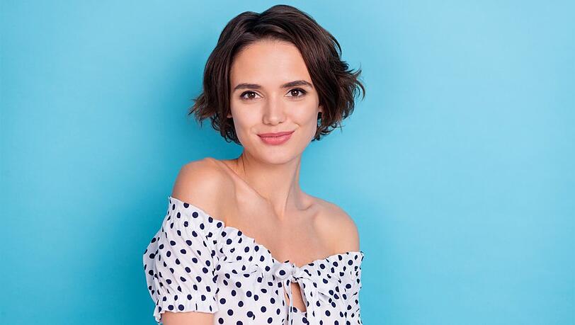 Carmen-Tops liegen jetzt wieder im Trend.