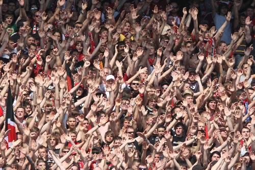 Ab der Rückrunde vereint im Unterrang: Die Ultras in der Nordkurve.