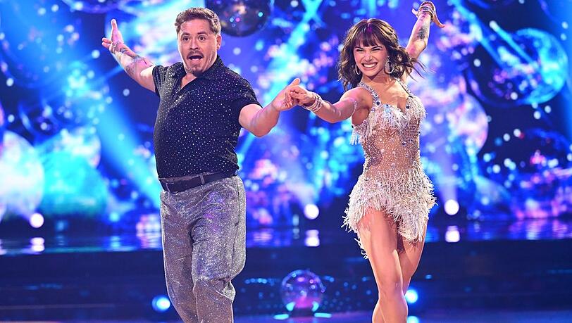 Gustav Schäfer und Anastasia Maruster legten am 20. März einen Cha-Cha-Cha aufs Parkett bei "Let's Dance". Gustav Schäfer und Anastasia Maruster legten am 20. März einen Cha-Cha-Cha aufs Parkett bei "Let's Dance".