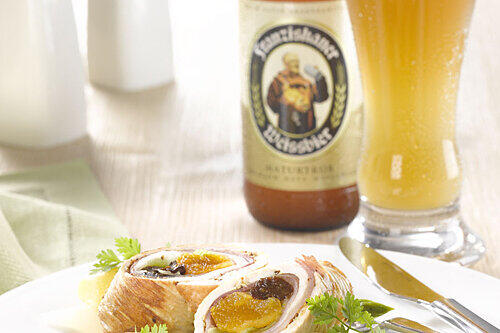 Zur leichten Küche passt perfekt das naturtrübe Franziskaner Weißbier.