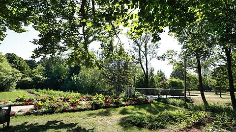 Der Rosengarten - ein herrlicher Landschaftspark.