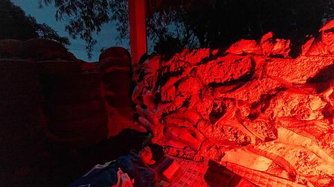 Viele Anwohner der Grenzregion haben sich auf den Weg gemacht.