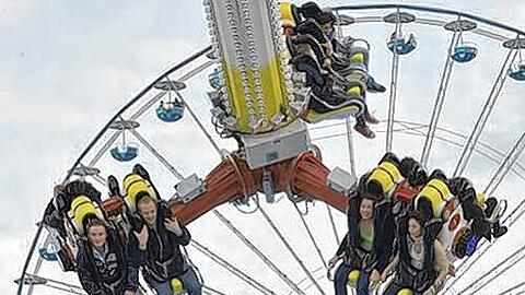 Auch die wilden Fahrgeschäfte auf dem Festplatz waren gut besucht.