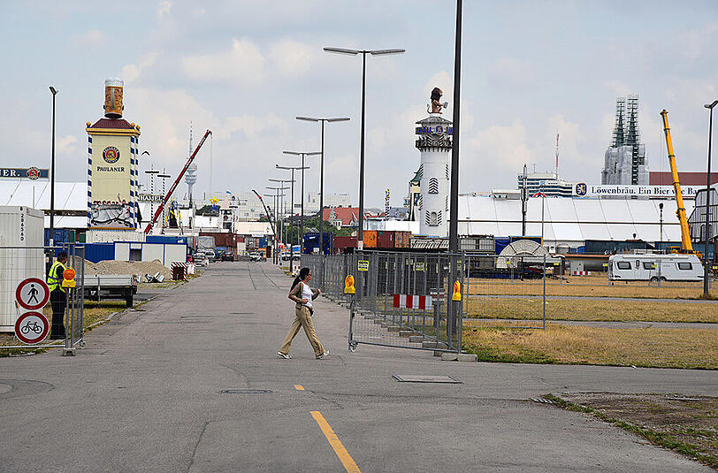 Nichtmal mehr einen Monat warten, dann ist es wieder soweit: Neue Bilder vom Wiesn-Aufbau.