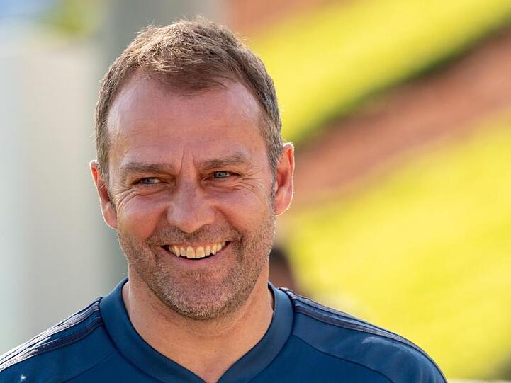 Hat gut Lachen: Bayern-Coach Hansi Flick.
