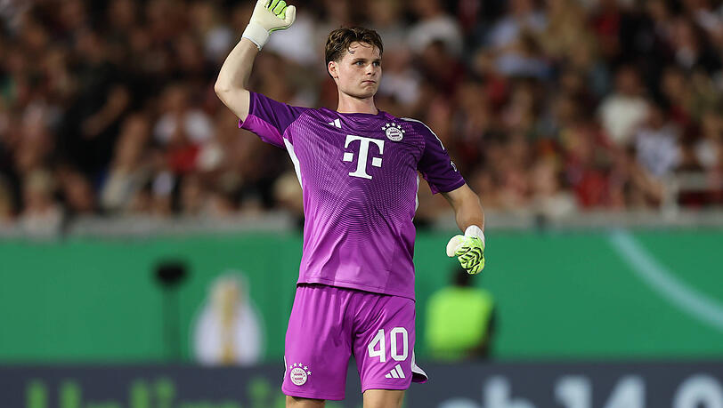 Bei den Gegentoren gegen Wehen Wiesbaden machtlos: Torhüter Jonas Urbig.