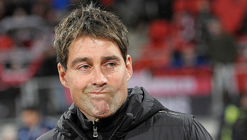 Bedient: Nürnbergs Trainer René Weiler. Bedient: Nürnbergs Trainer René Weiler.