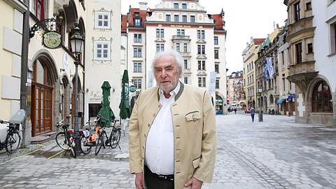 "Schon mal vom Bierland Niedersachsen gehört?": Horst Wurm am Platzl.