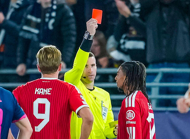 In Stavanger sah Olise die Gelb-Rote Karte. In Stavanger sah Olise die Gelb-Rote Karte.