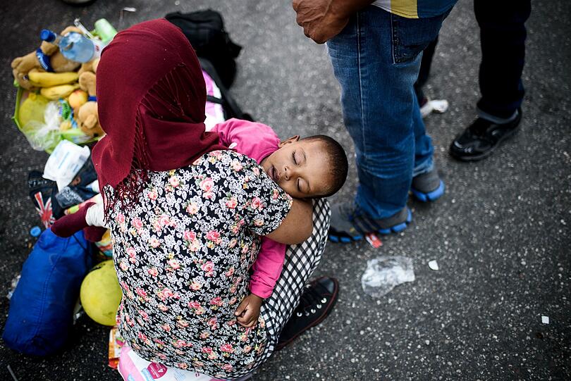 Tausende Flüchtlinge haben am Dienstag mit Zügen aus Ungarn den Münchner Hauptbahnhof erreicht.