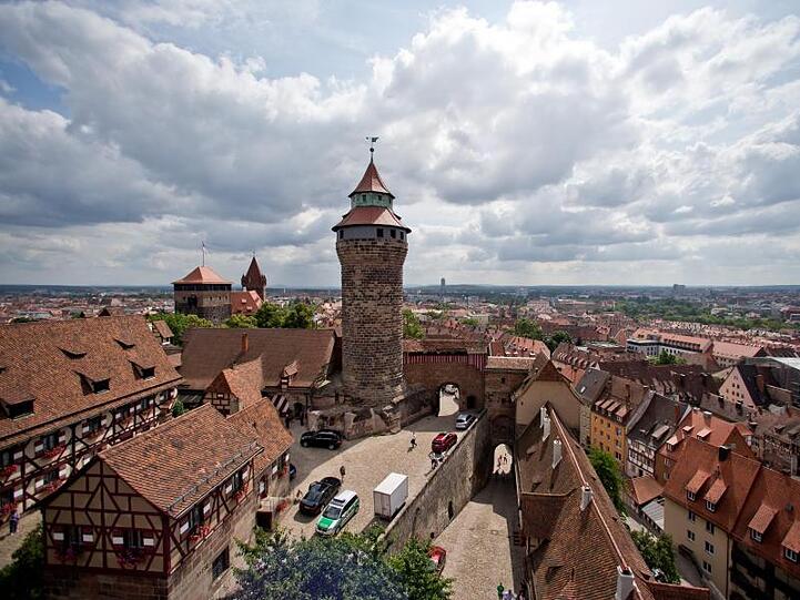 Blick auf die Kaiserburg in Nürnbergs Altstadt.