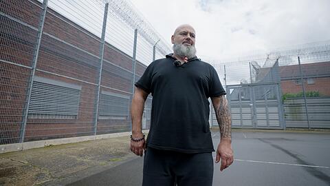 Berkman wurde wegen Beihilfe zum Cannabis-Schmuggel zu f&uuml;nf Jahren Haft verurteilt. Die "37&deg;"-Reportage begleitet ihn bis zu seiner vorzeitigen Entlassung.