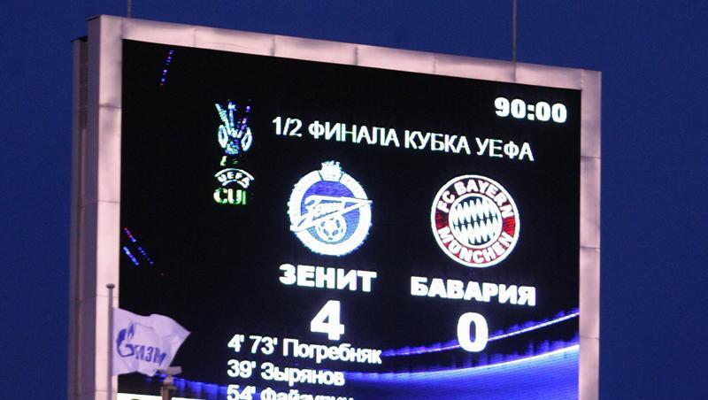 Die Anzeigentafel im Halbfinal-Rückspiel Zenit St. Petersburg gegen den FC Bayern Die Anzeigentafel im Halbfinal-Rückspiel Zenit St. Petersburg gegen den FC Bayern