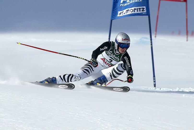 Erstes Rennen bei einem Großereignis. Im Super-G bei den Weltmeisterschaften von St. Moritz scheidet die junge Maria Höfl-Riesch aus.