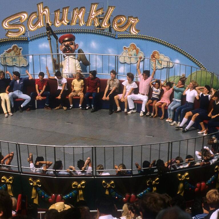 Einst ein Klassiker auf der Wiesn: der Schunkler.
