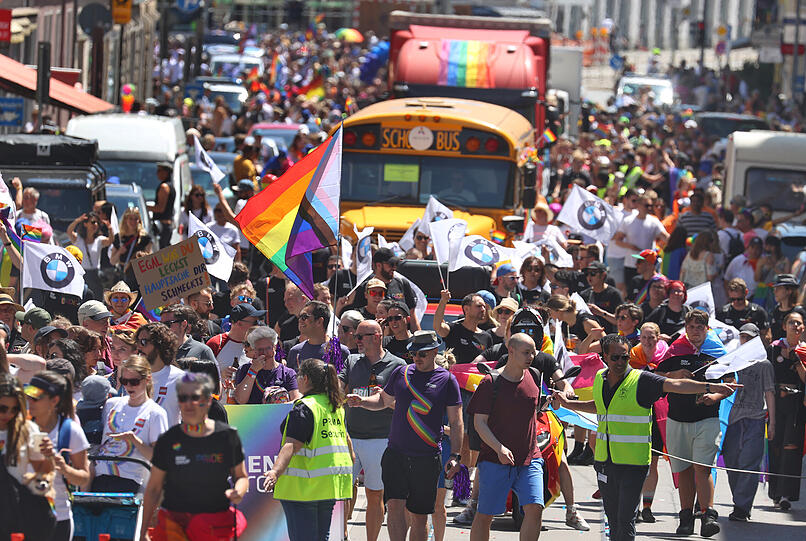 Bunte Parade in München: Die Bilder vom Christopher Street Day 2022.