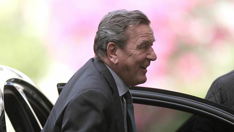 Rückt er in den Vorstand des größten russischen Ölkonzerns Rosneft? Altkanzler Gerhard Schröder gehört zu den Kandidaten.