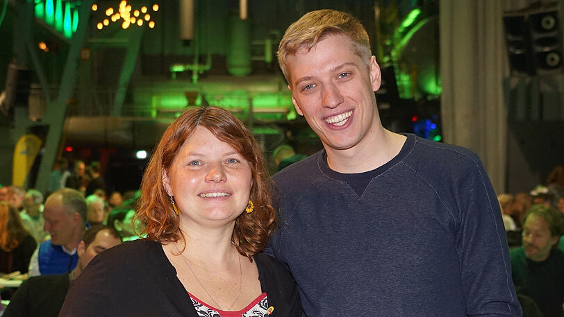 Häufel-Königin: Gudrun Lux (Grüne, hier zusammen mit Dominik Krause) hat es überraschend in den Stadtrat geschafft.